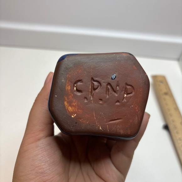 CANADIAN POTTERY CPNP STUDIO ART POTTERY BLUE VASE C.P.N.P. 3" TALL - Picture 7 of 8